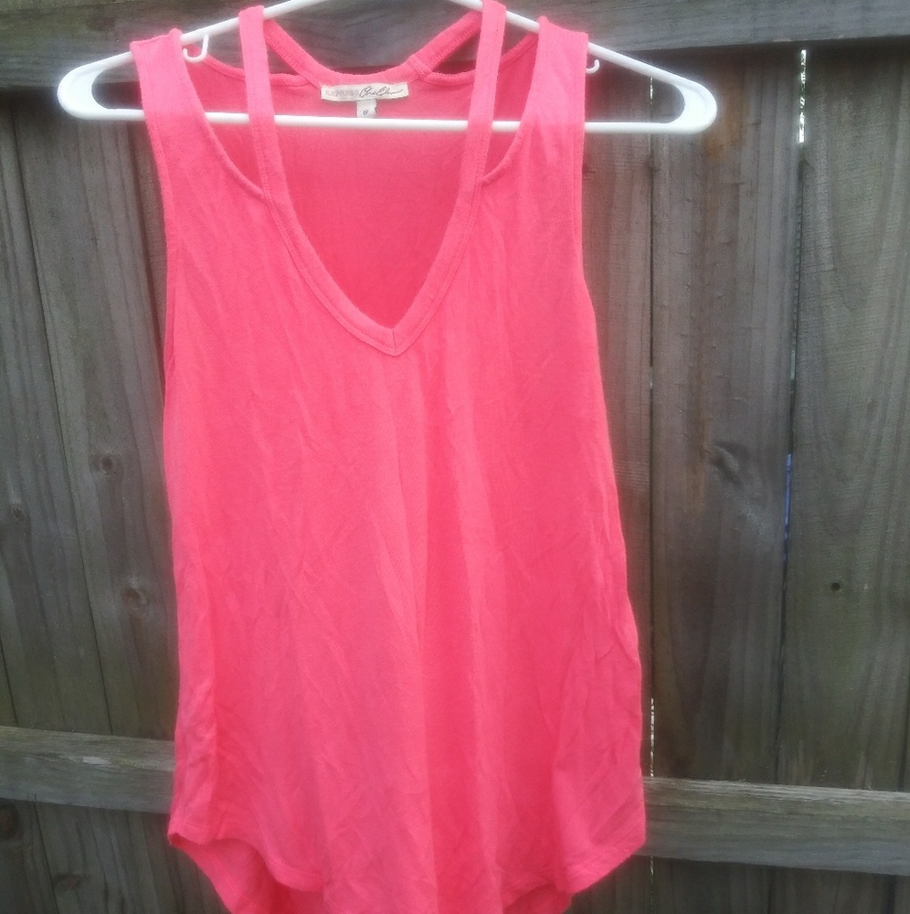 Pink tank